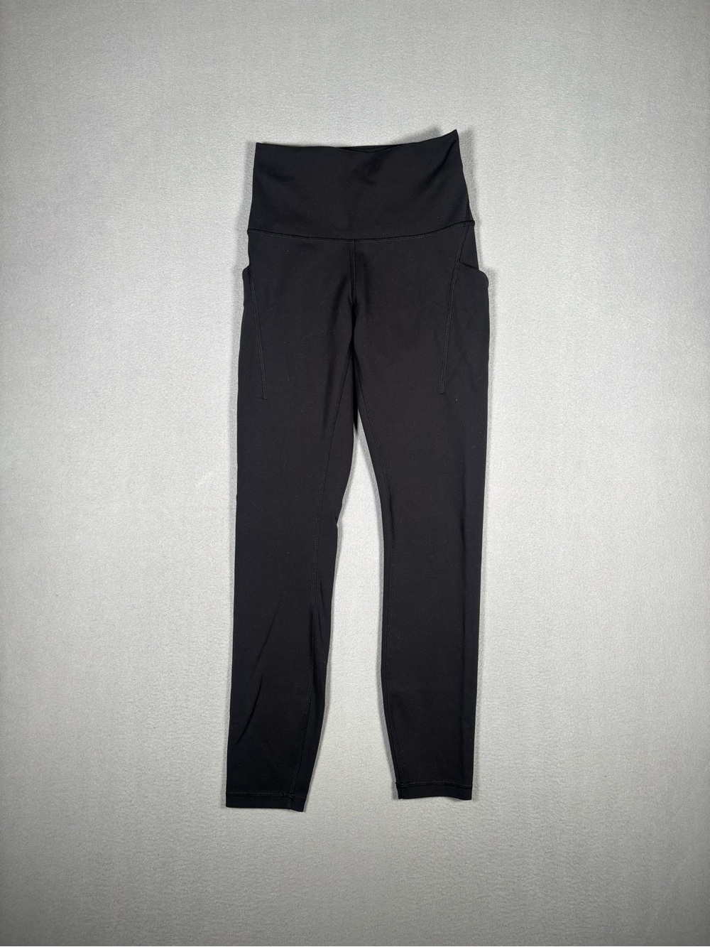 Lululemon Wunder Train High-Rise Tight with Pockets 25" Women’s Size 4 Black Gym